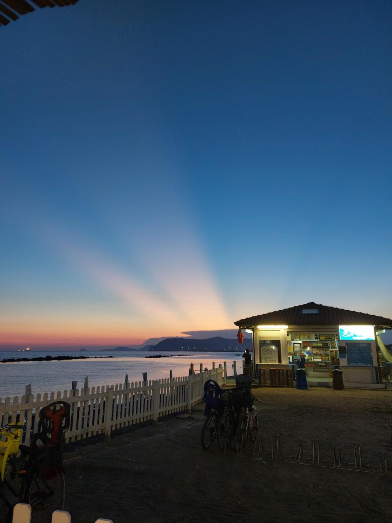 Appartamento Al Mare Di Liguria E Toscana Marina di Massa Buitenkant foto